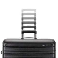 Framelock Max Carry-On Spinner